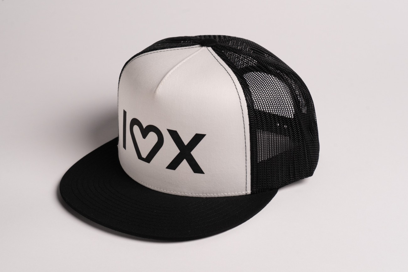 Kšiltovka BWB rovný kšilt, síťka, černý potisk I love X